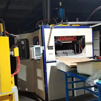 Gebruikte plastic bekertjes gietmachine pp ps wegwerpmachine voor plastic bekertjes
