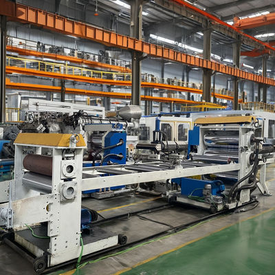 Automatische extruderingsmachine voor kunststof voor de productie van buizen
