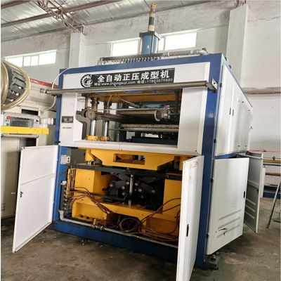 Eenmalige plastic koppenmachine met 750*470 mm vormgebied en energiebesparend ontwerp