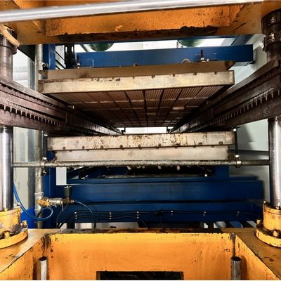 Milieuvriendelijke wegwerpmachine voor plastic bekers 7000 kg voor PE/PET/PVC/PS