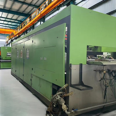 Hoge snelheidsvormmachine voor thermovorming van kunststoffen Met drie stations geïntegreerde machine voor positieve en negatieve druk