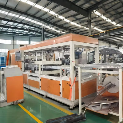 Hoog efficiënte vacuümvormende machine voor kunststof 120 kW Vermogen 6000*1800*2100mm