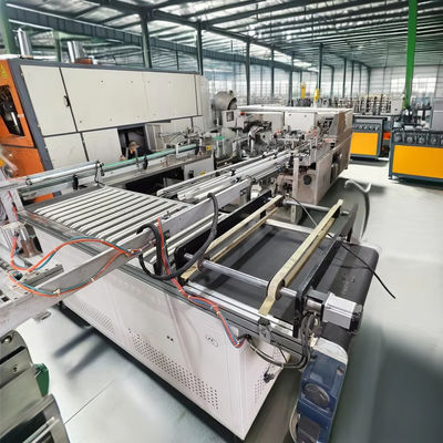 Verpakkingsmachine voor het tellen van plastic bekers