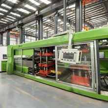 Gebruikte thermoformingsmachine voor het maken van plastic bakken in PPPPS-typen Plastic thermoformingsmachine
