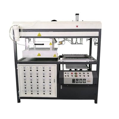 Kleine handmatige vacuümmachine voor het vormen van blaasjes met maximale productiesnelheid 240 keer per uur en verwarmingsvermogen 12,5 kW