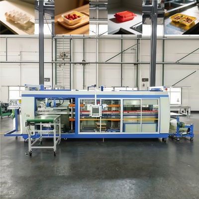 Volledig automatische thermoformingsmachine met drie stations voor plastic bakken